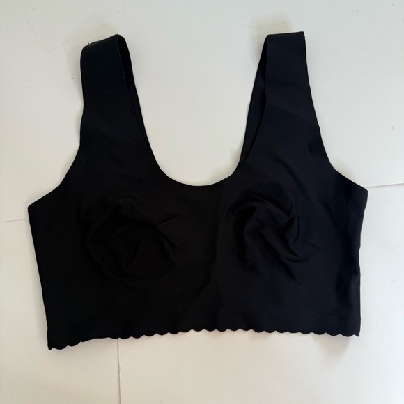 Proof Black Seamless Wireless Scoop Neck Scalloped Edge Bra Size Small - Picture 4 of 5